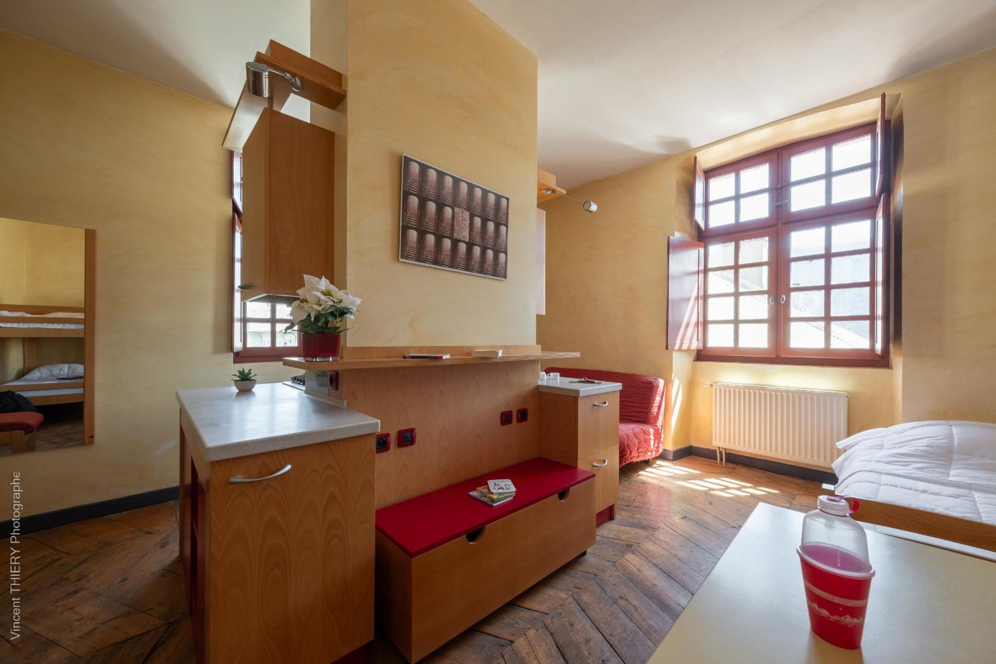 Le Pavillon Des Officiers Aparthotel Mont-Dauphin